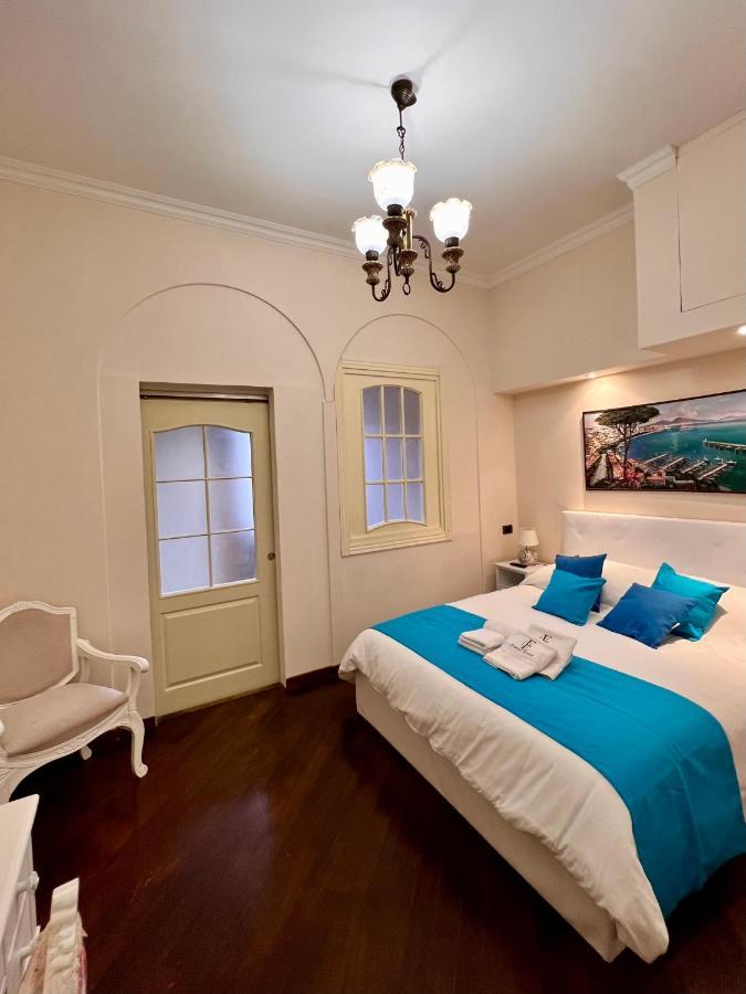 Domus Elena - Plebiscito Apartment Napoli Ngoại thất bức ảnh
