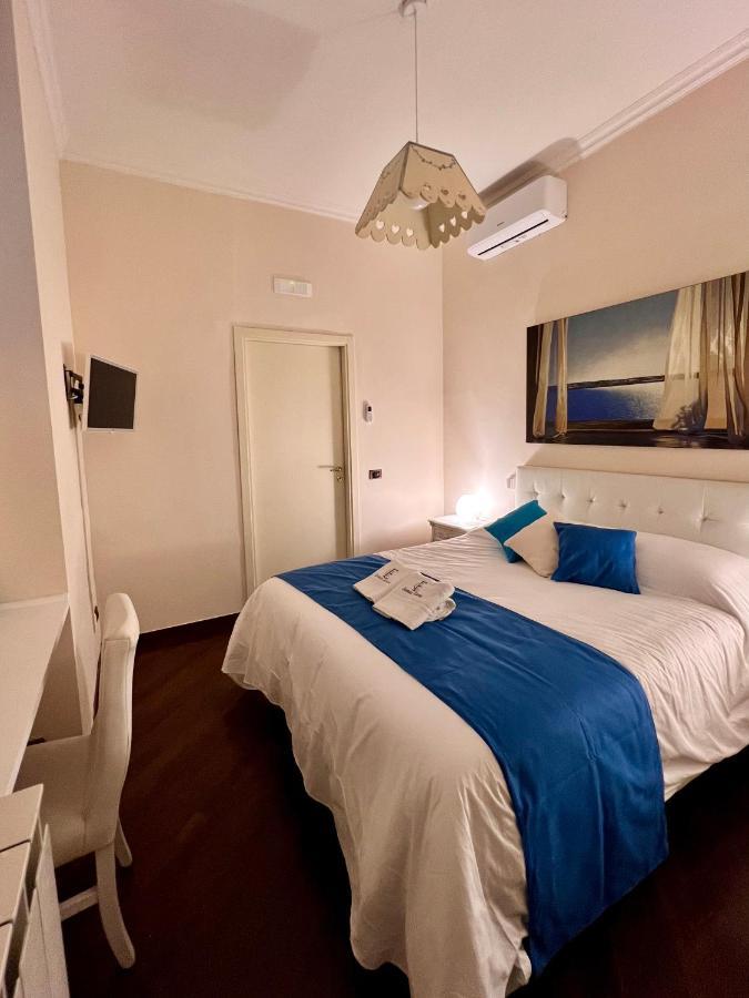Domus Elena - Plebiscito Apartment Napoli Ngoại thất bức ảnh